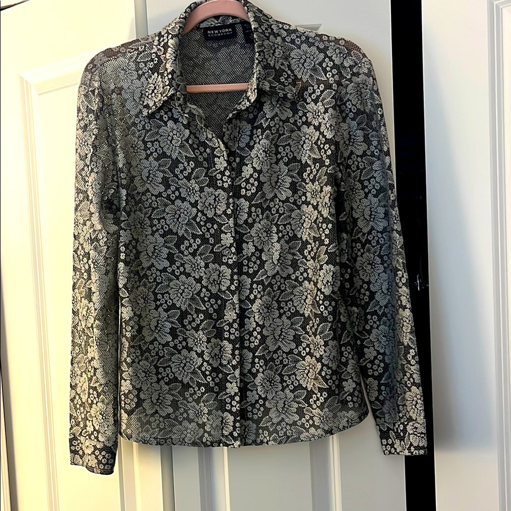 New York & Co Black and White Lacey Long Sleeve Button Down Shirt Sz L